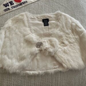 Chic White Genuine Rabbit Shrug with Brooch